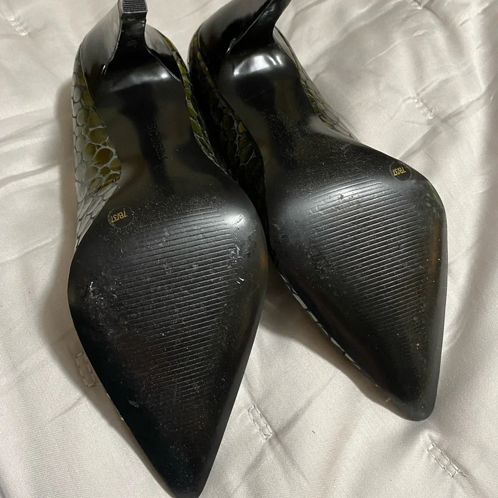 Bcbg green croc print worn once - Picture 4 of 11